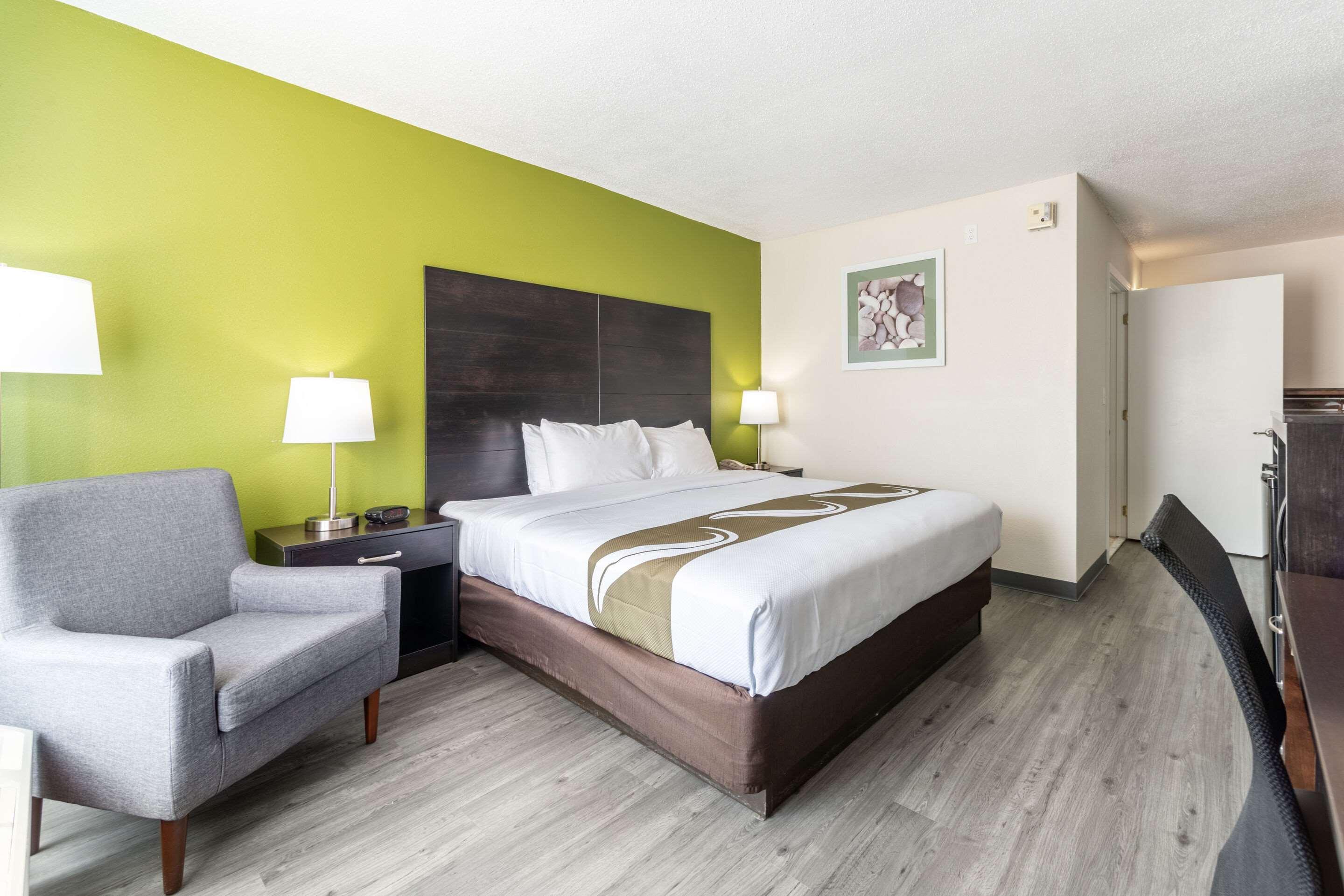 Quality Inn & Suites Vandalia Near I-70 And Hwy 51 Exterior photo